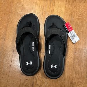 Men’s Under Armor Ignite II sandals.